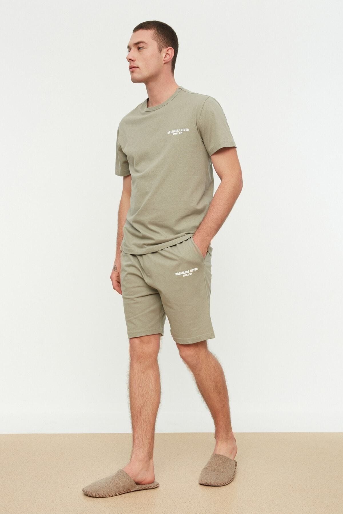 TRENDYOL MAN Haki Erkek Regular Fit Baskılı Pijama Takımı TMNSS22PT0060 ZR9658