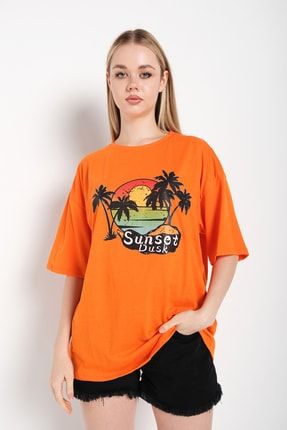 Turuncu Sunset Baskılı Oversize Kadın T-shirt TW-SUNSETTSHİRT