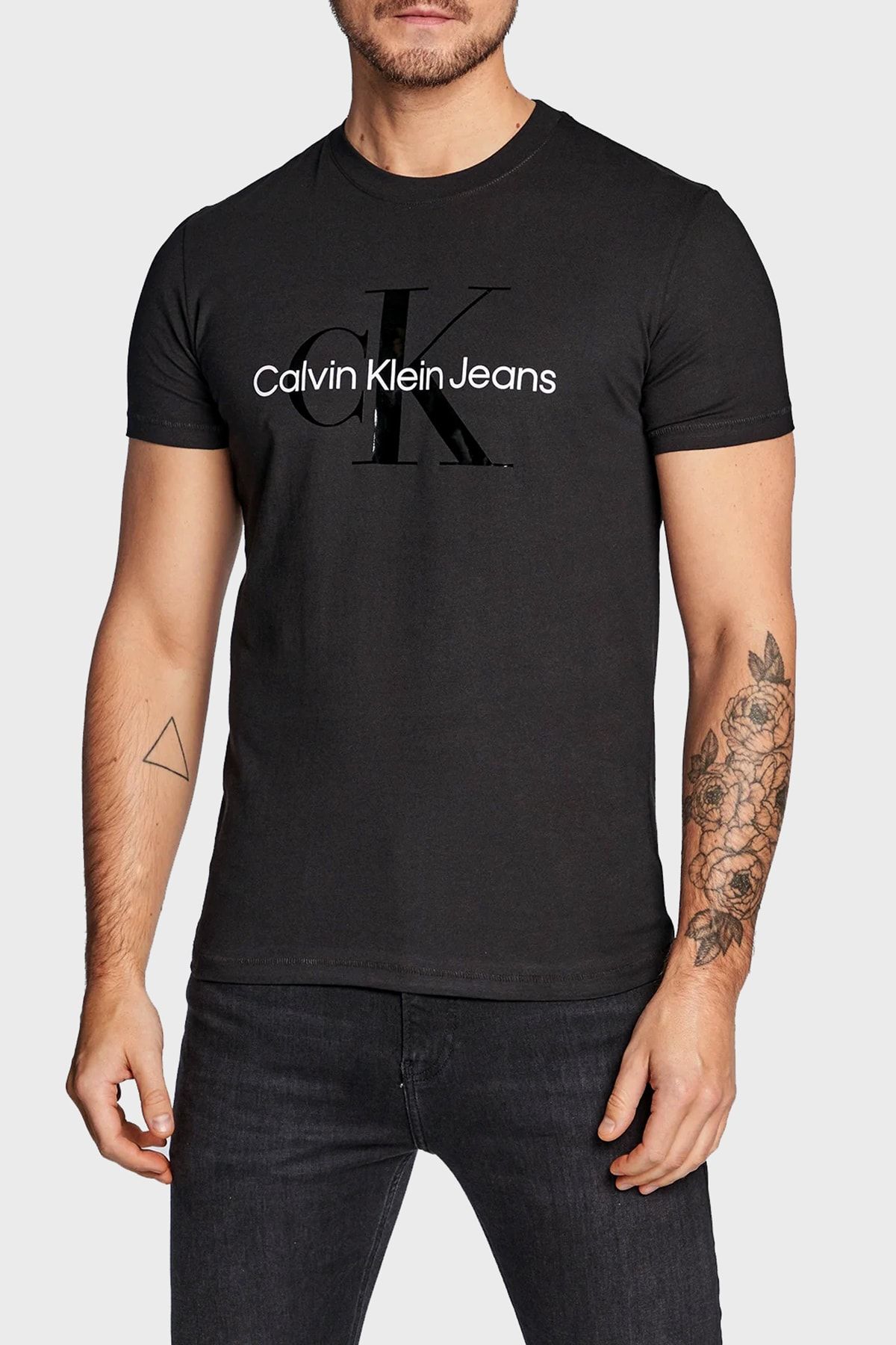 Calvin Klein Erkek T-Shirt Modelleri, Fiyatları - Trendyol