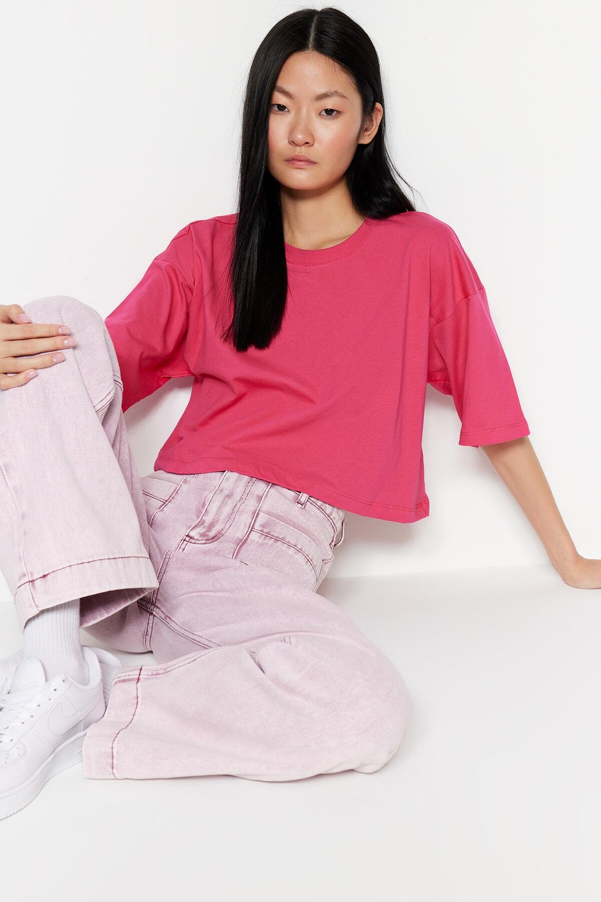 Trendyolmilla  Fuşya Relaxed/Rahat Kalıp %100 Kalın Pamuklu Crop Örme T-Shirt TWOSS23TS00038 - Görsel 2