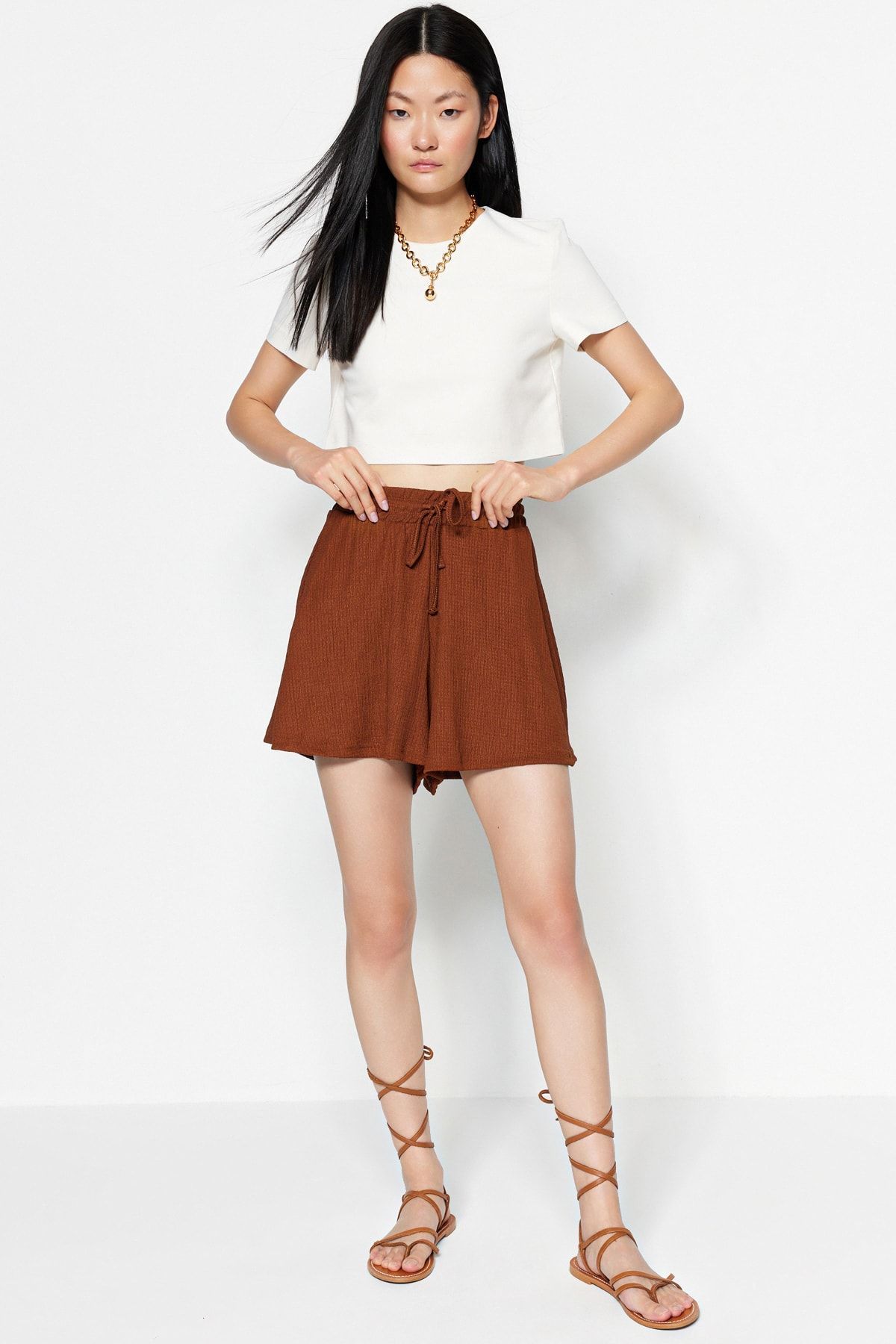 Trendyol Collection Shorts Brown Normal Waist Trendyol
