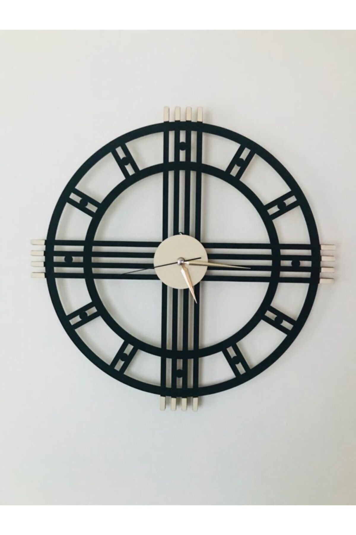 Amorfoz Ahşap Çizgili Duvar Saati