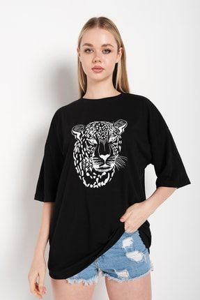 Kadın Siyah Leopar Figür Baskılı Oversize T-shirt TS-FİGÜRLEOPAR