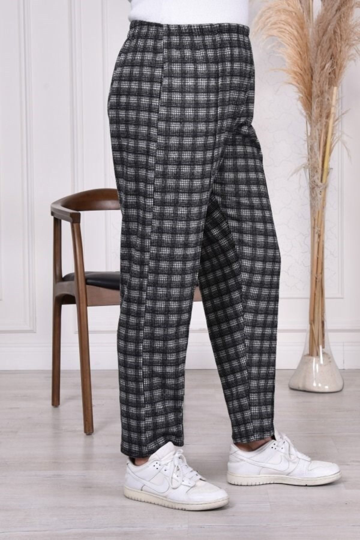 Modakenti-Large Size Pocketed Winter Elastic Stamped Trousers - Black Square Inside 3