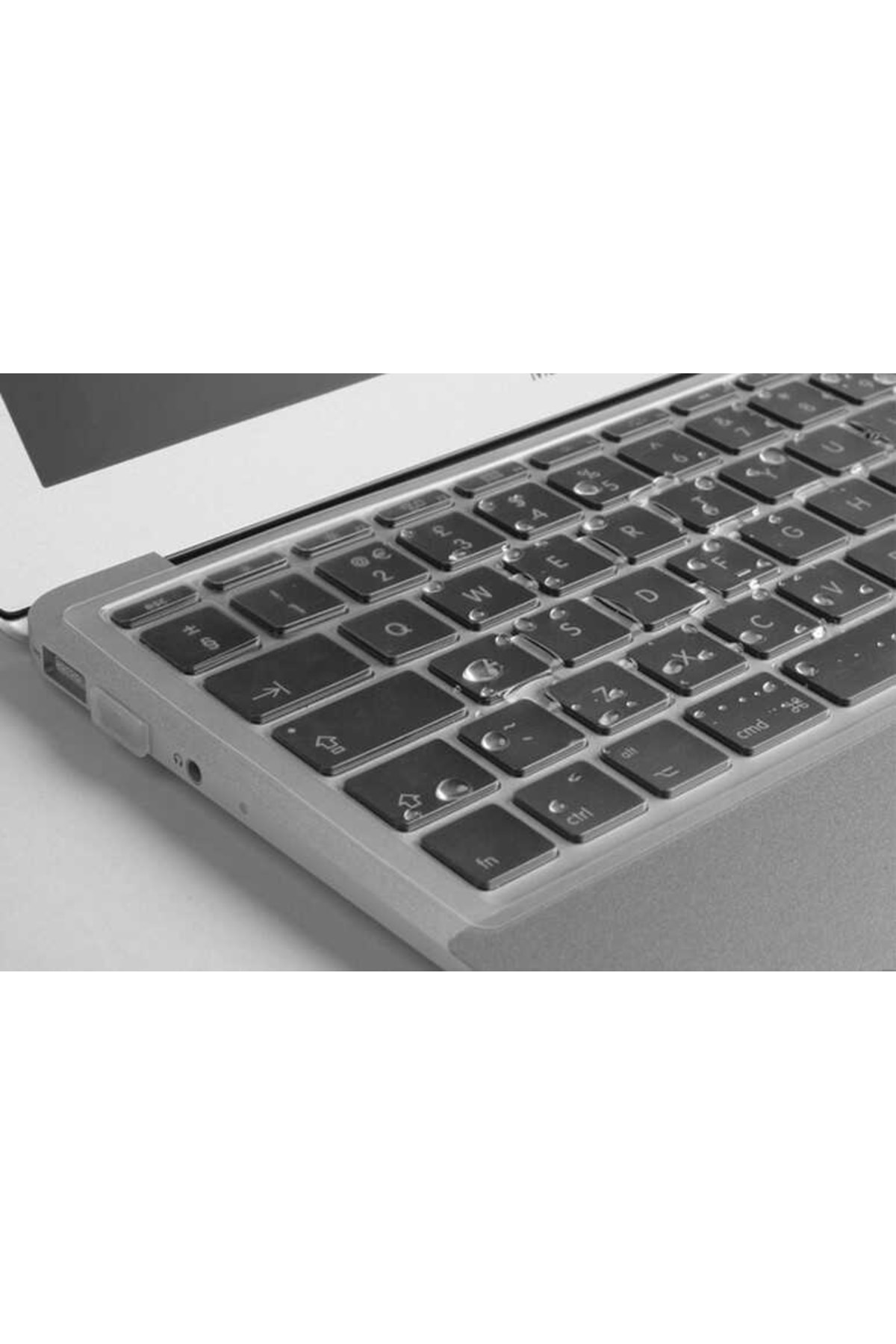 Macbook 14.2' 2021 A2442 Uyumlu Toza, Sıvıya Ve Çizilmelere Karşı Klavye Koruyucu Ped 6