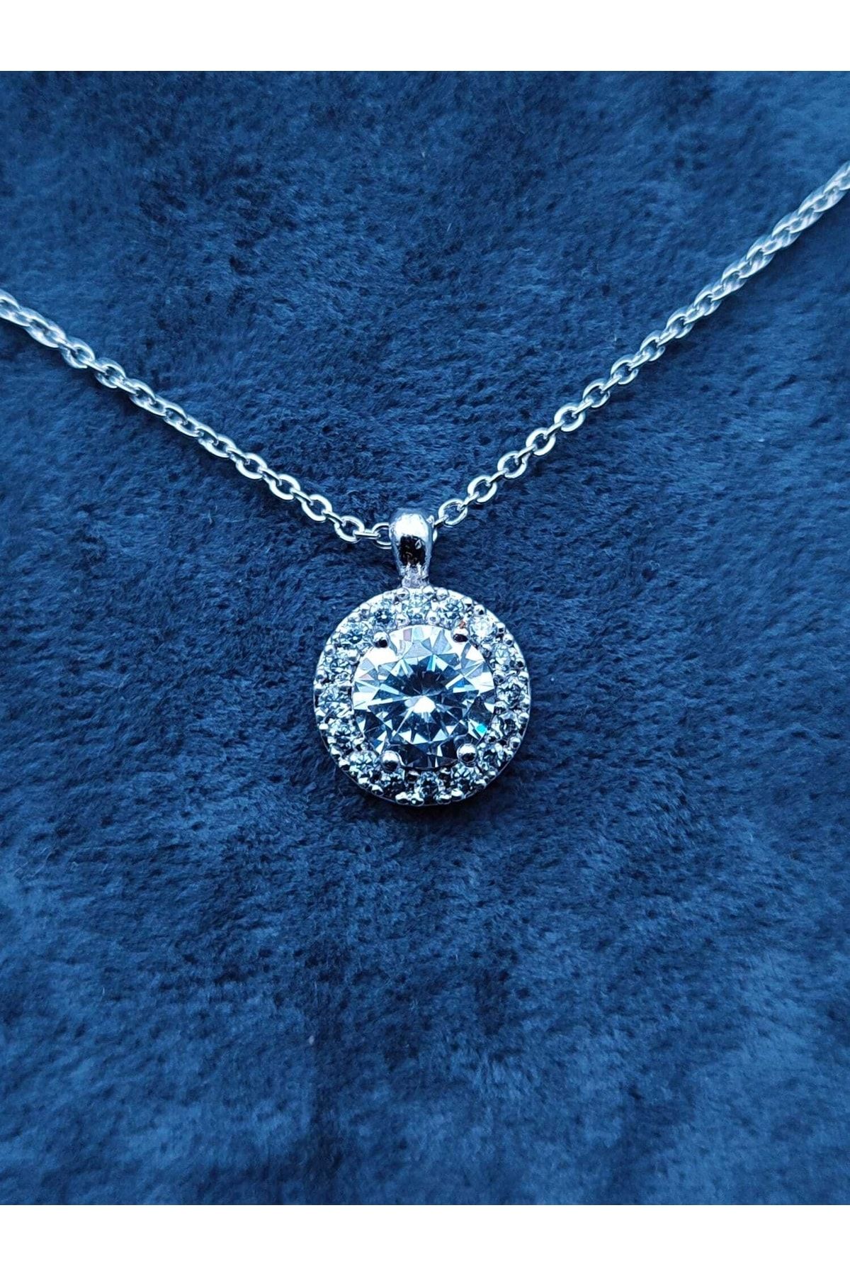 A k Butik Zircon Single Stone Necklace with Diamond Accents