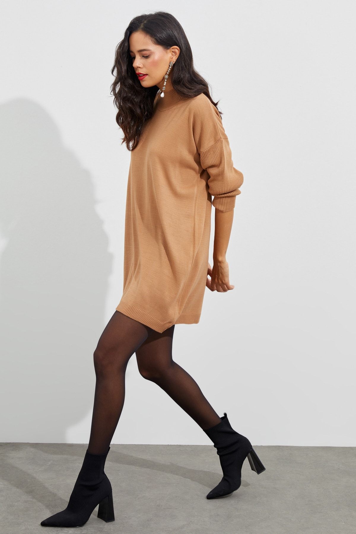 Cool & Sexy-Kamelfarbene Stricktunika für Damen YV110 6
