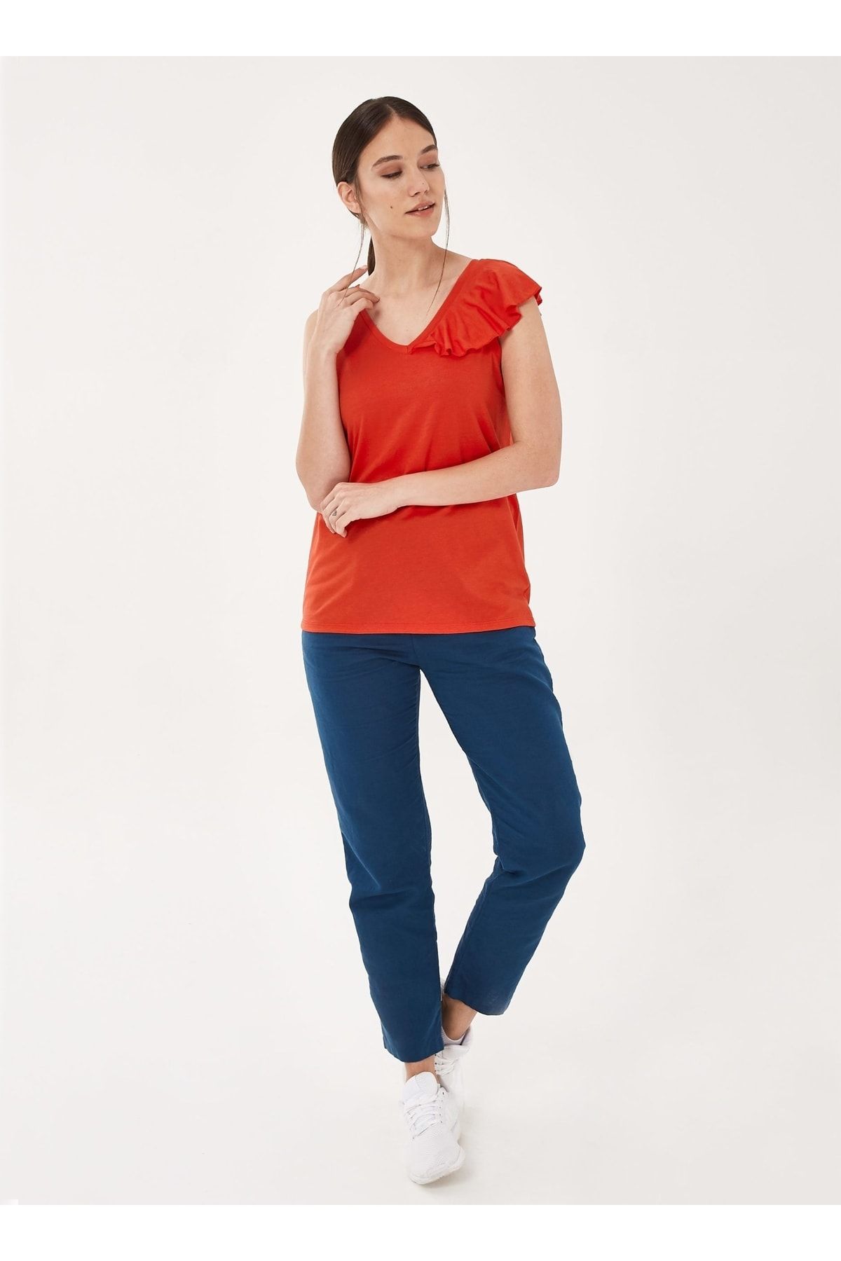 ORGANICATION Bluse Rot Figurbetont