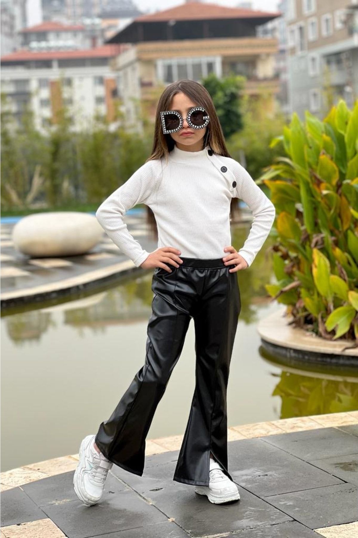 Black ankle pants outfit online