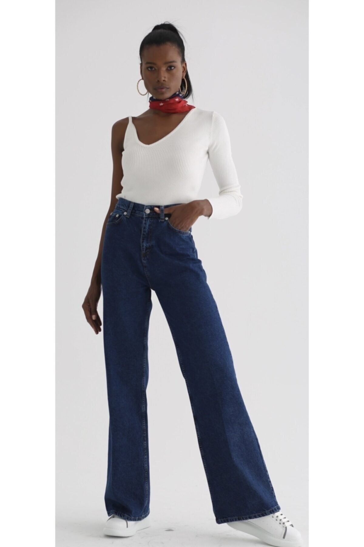 complete the look image