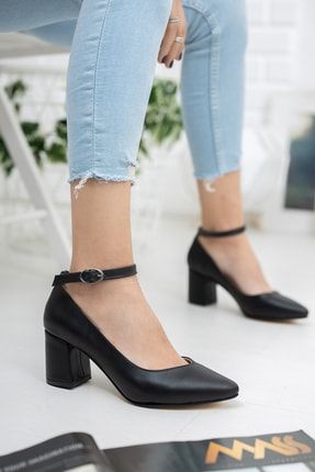 Siyah Cilt Deri Bilekten Bağlı Kalın Topuklu Kadın Ayakkabı 00938
