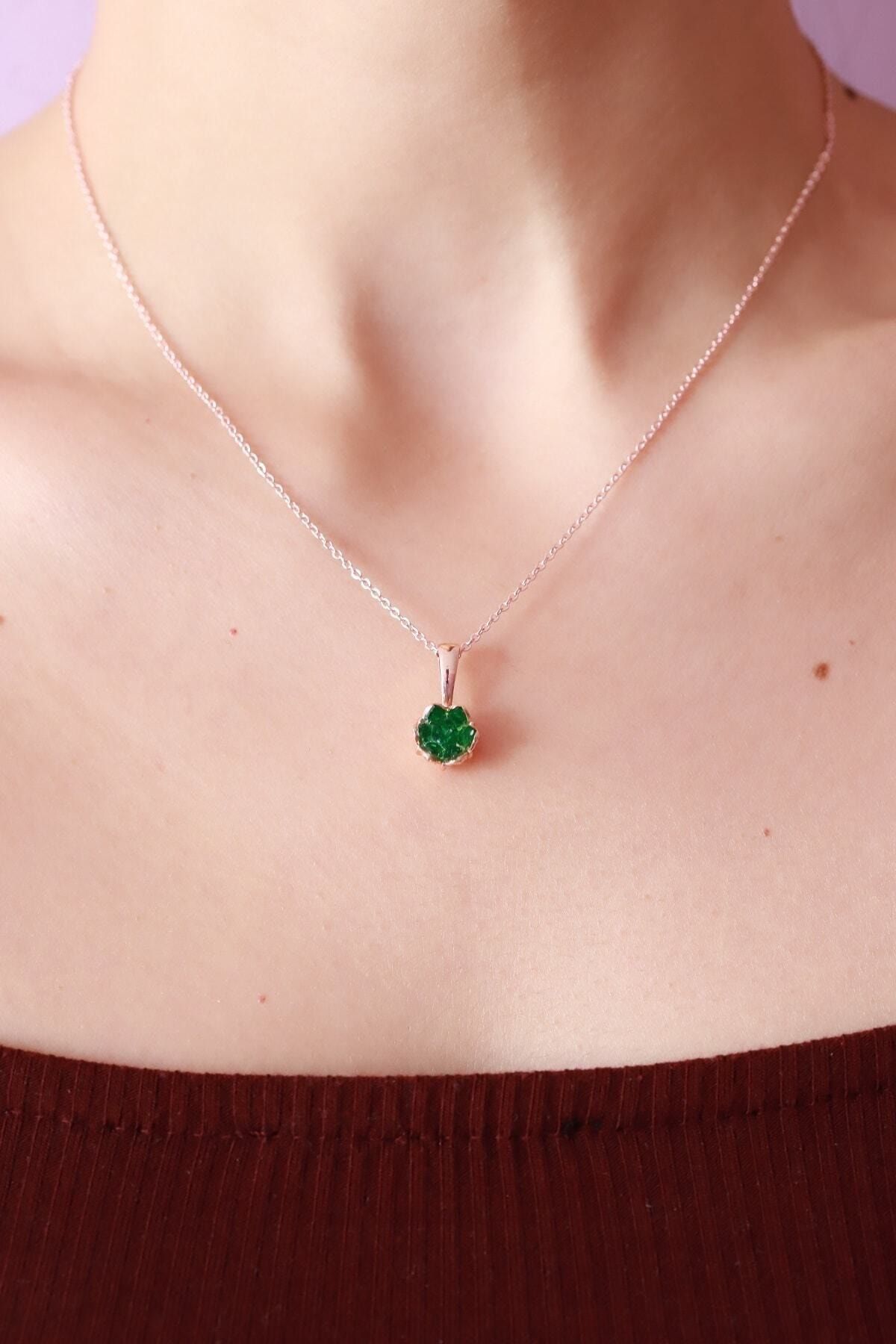 Green 2025 flower necklace