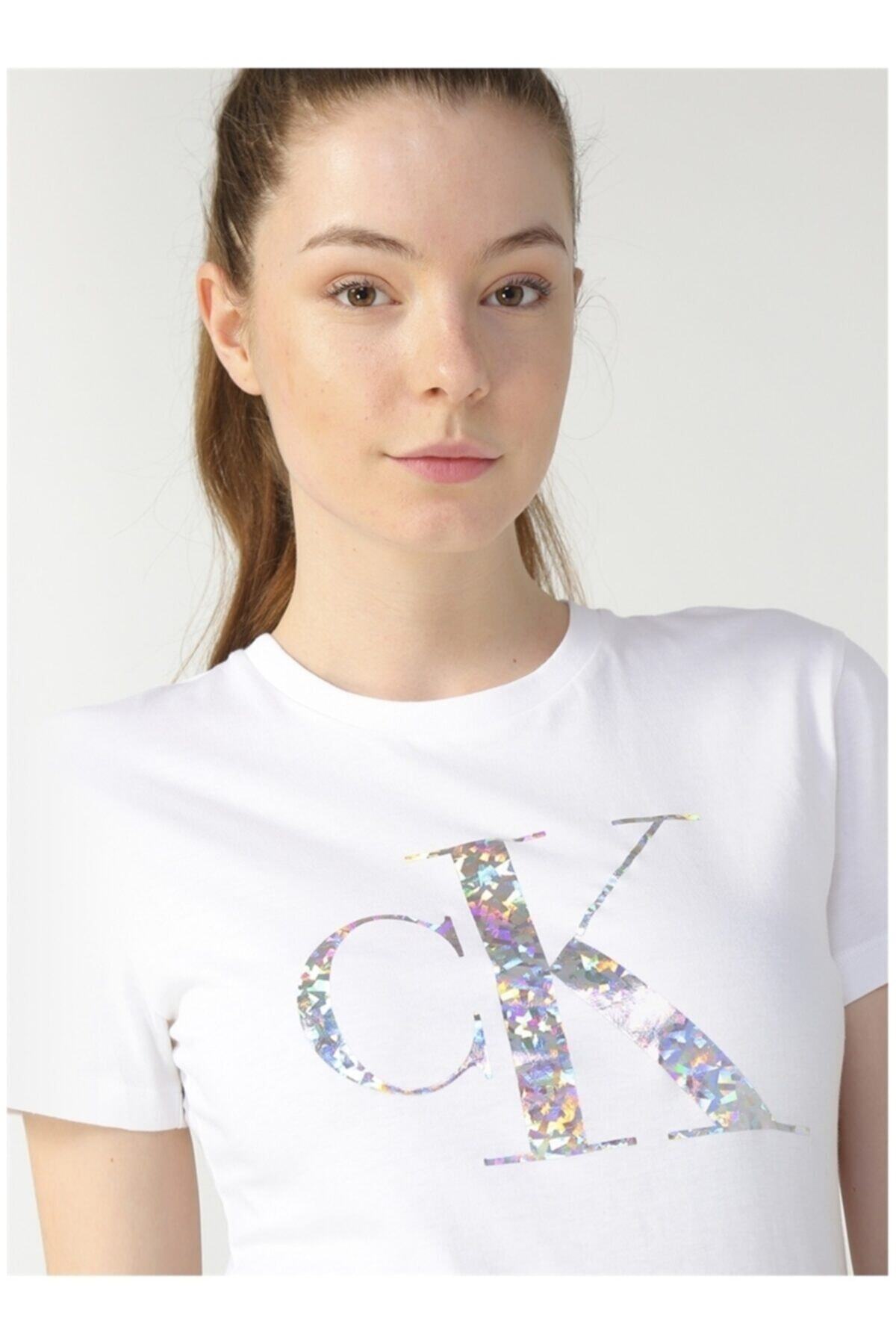 تیشرت زنانه کالوین کلین سفید هولوگرام Calvin Klein