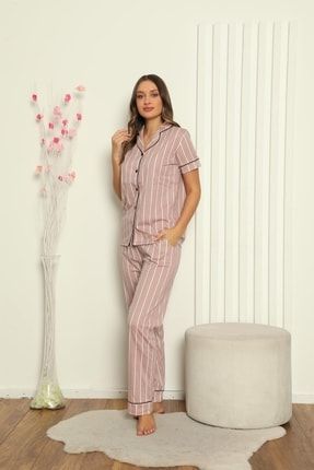 Kadın Pembe Beyaz Çizgili Siyah Biyeli Gömlek Yaka Önden Düğmeli Kısa Kol Pamuk Pijama Takımı 2646