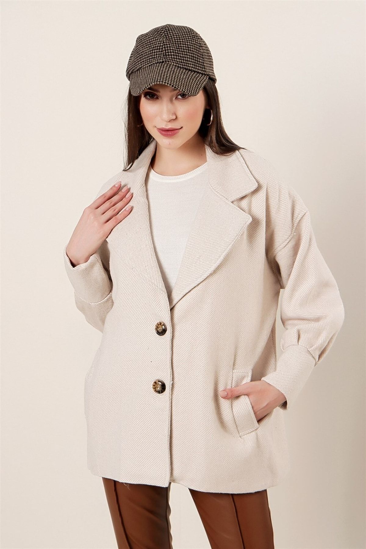 Manşet Kollu Cepli Oversize Astarlı Kaşe Ceket Bej