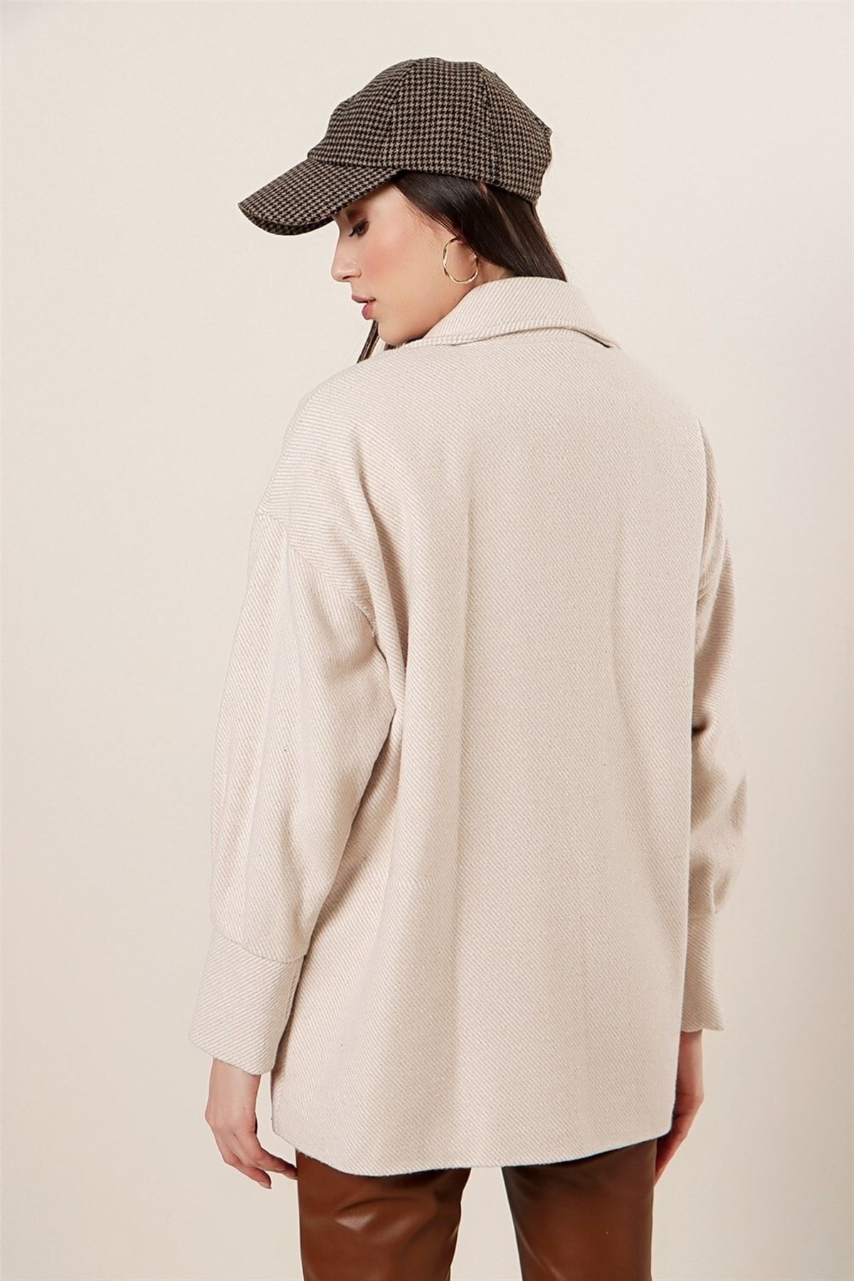 Manşet Kollu Cepli Oversize Astarlı Kaşe Ceket Bej