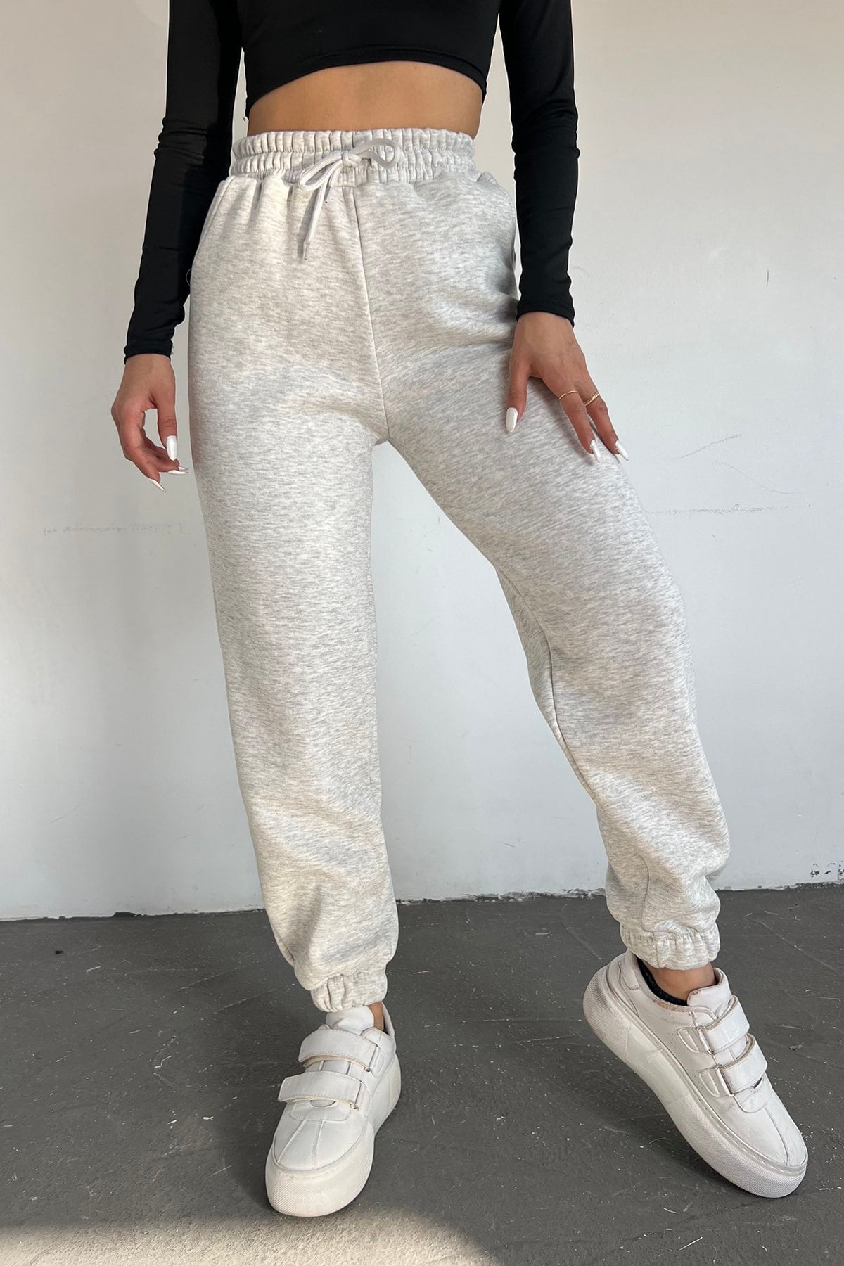 Sun Victoria Women s Light Gray Winter Thick Fleece Inside High Waist Elastic Leg Basic Jogger Sweatpants Trendyol