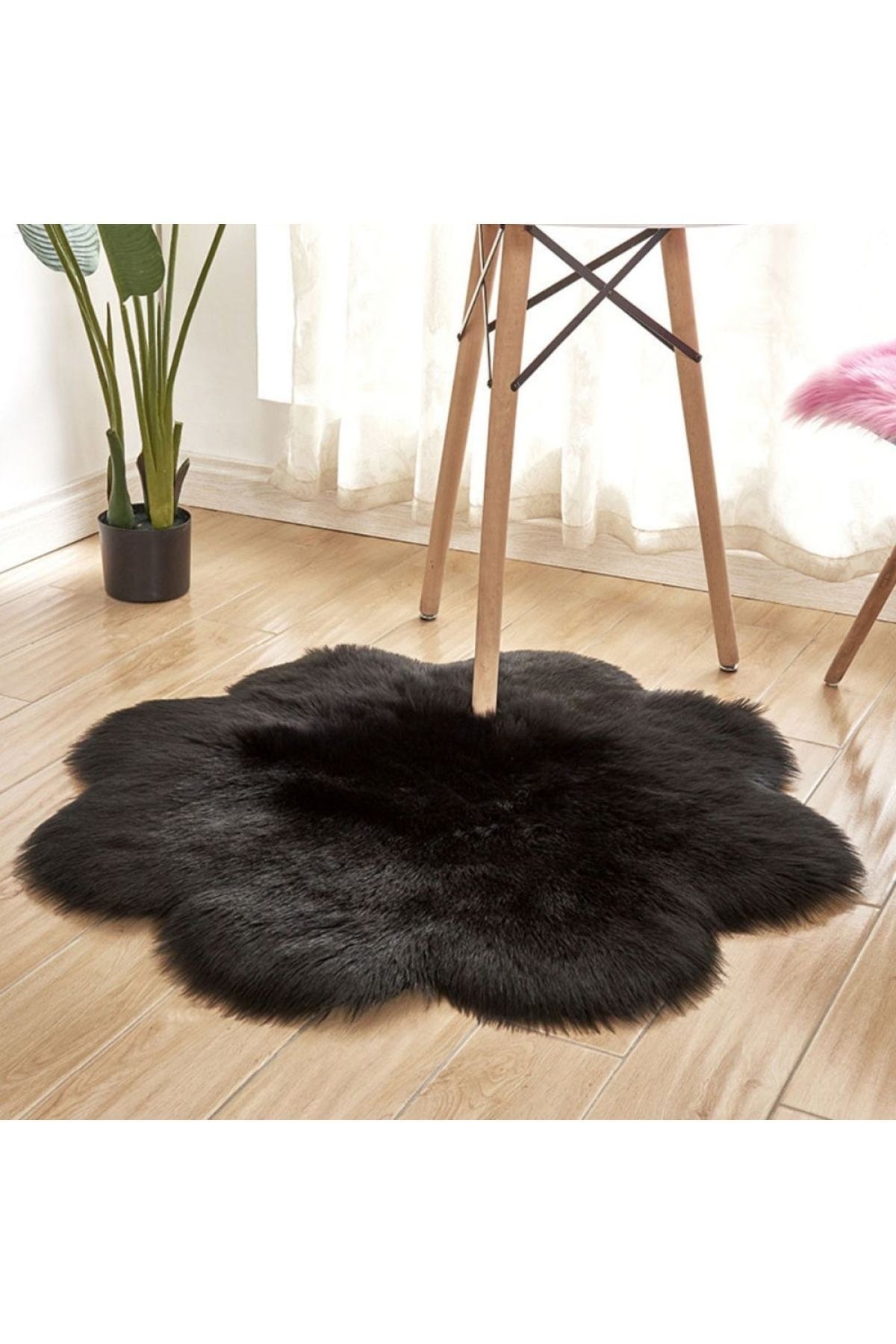 Ворсистый ковер черный