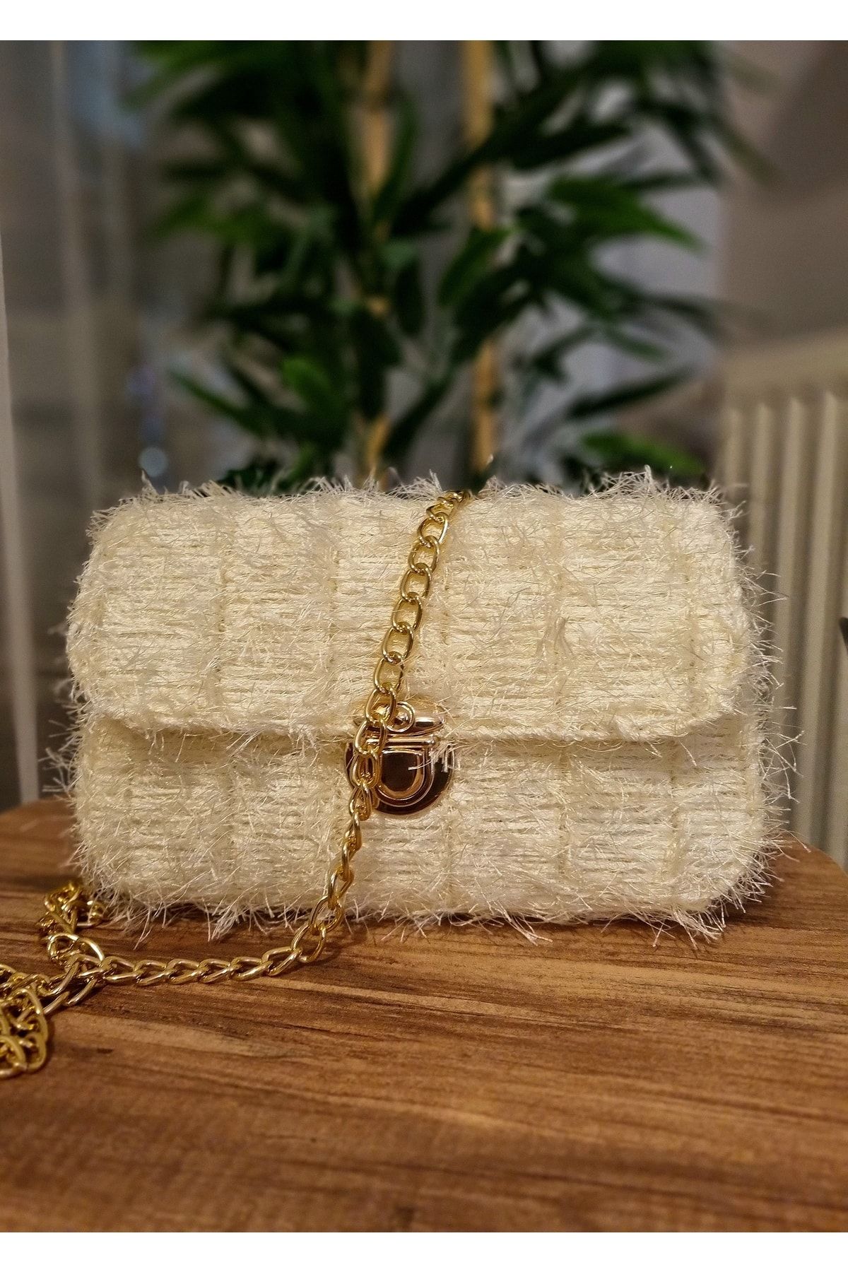 Chanel plush discount messenger bag