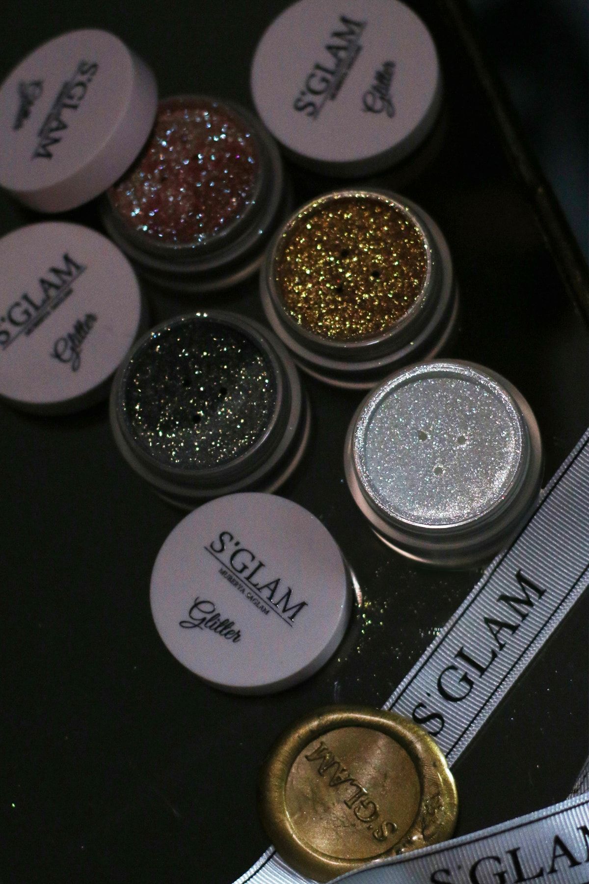 S GLAM Gl tter Wh te