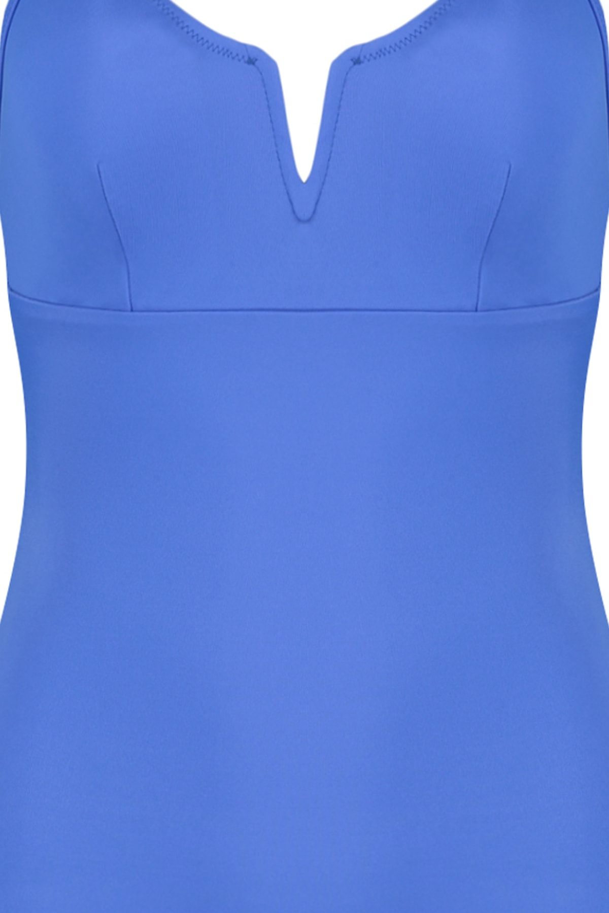 Trendyol Collection-Saks Regular Core s výstřihem do V TBESS22MA0010 7