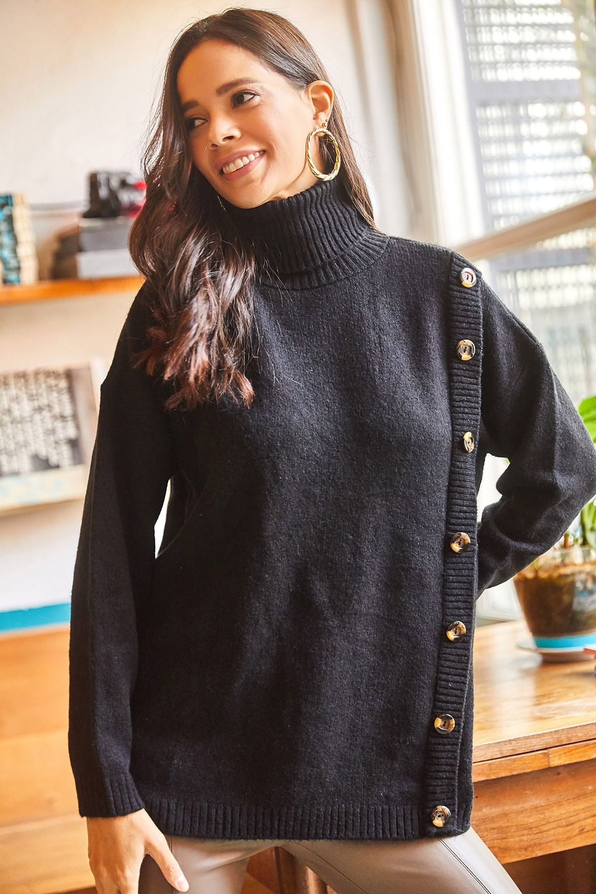 Olalook Pullover Schwarz Oversized Fast ausverkauft