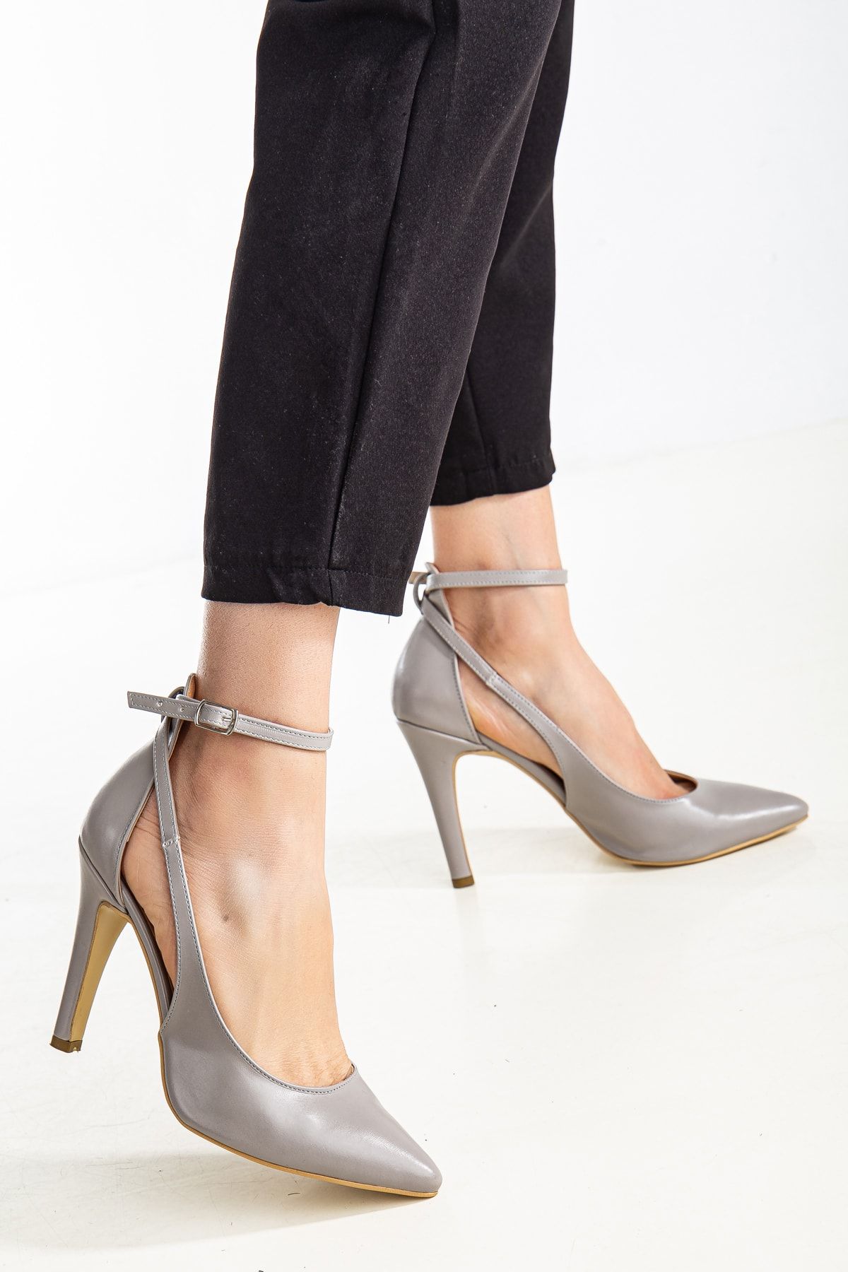 Light gray shop high heels