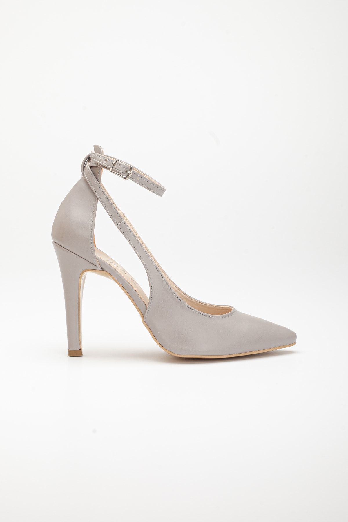 Light gray shop high heels