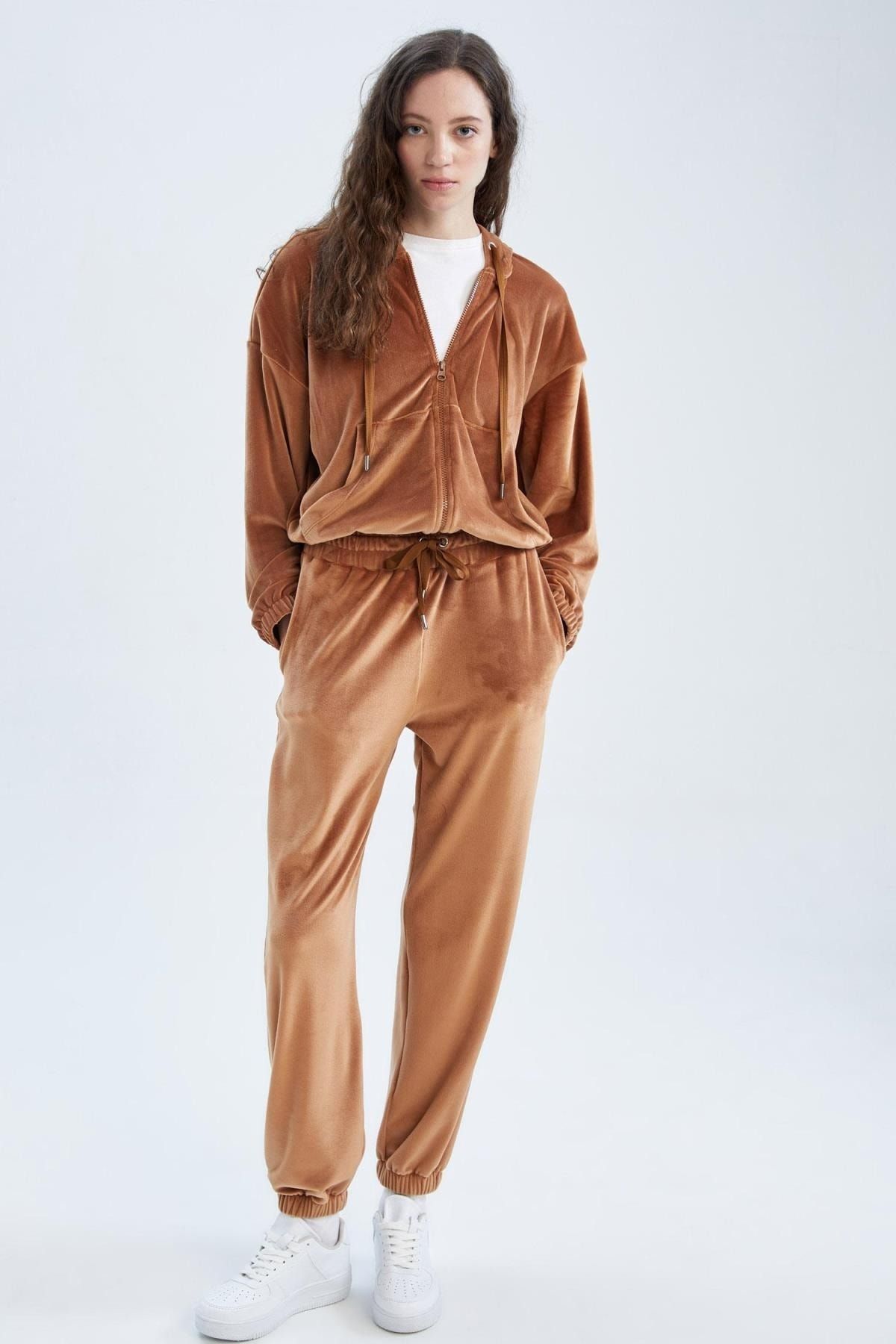 complete the look image
