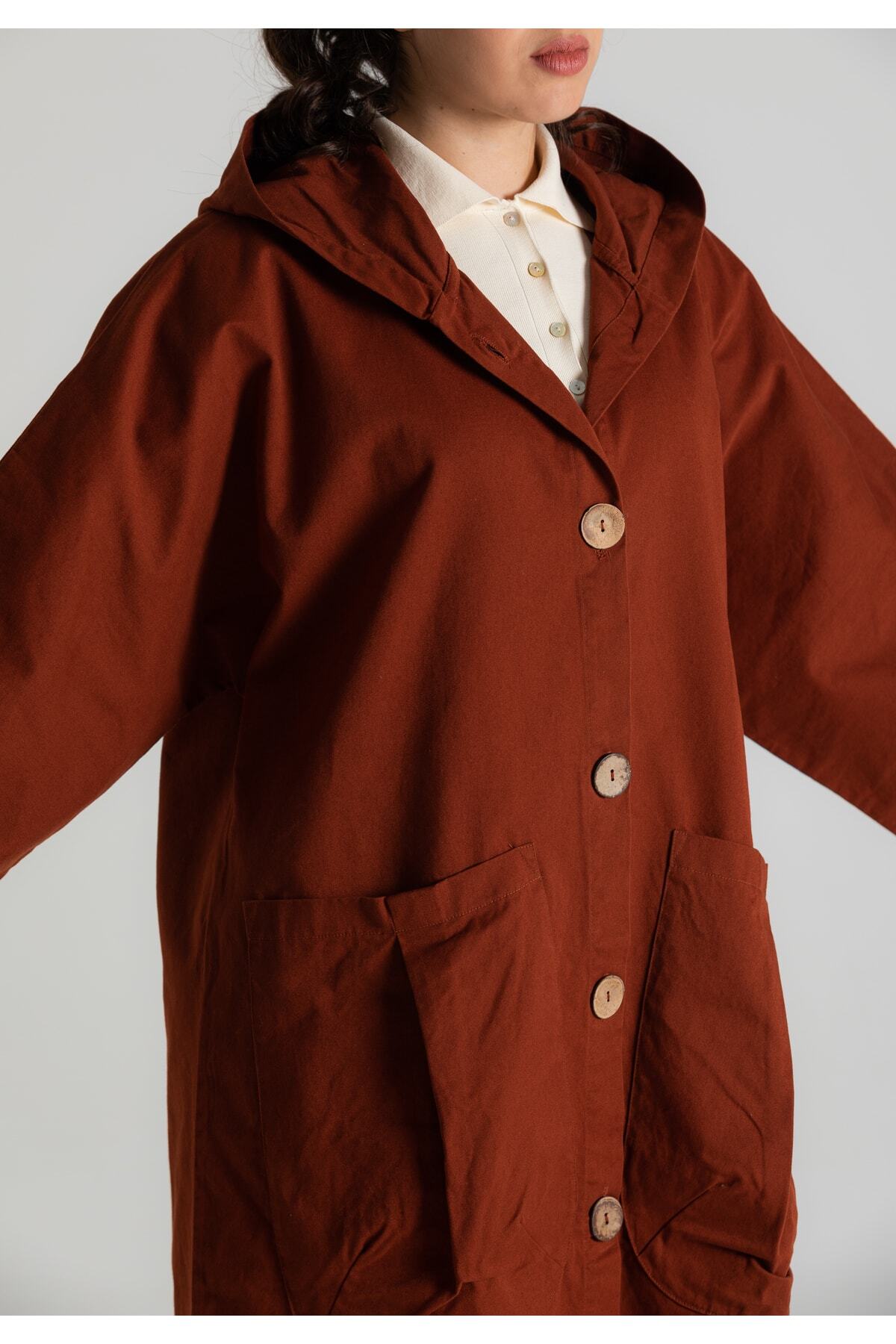 کت بارانی گشاد، دکمه‌دار و جیب‌دار طرح کاشی، 100% پنبه، کلاه‌دار، سایز بزرگ