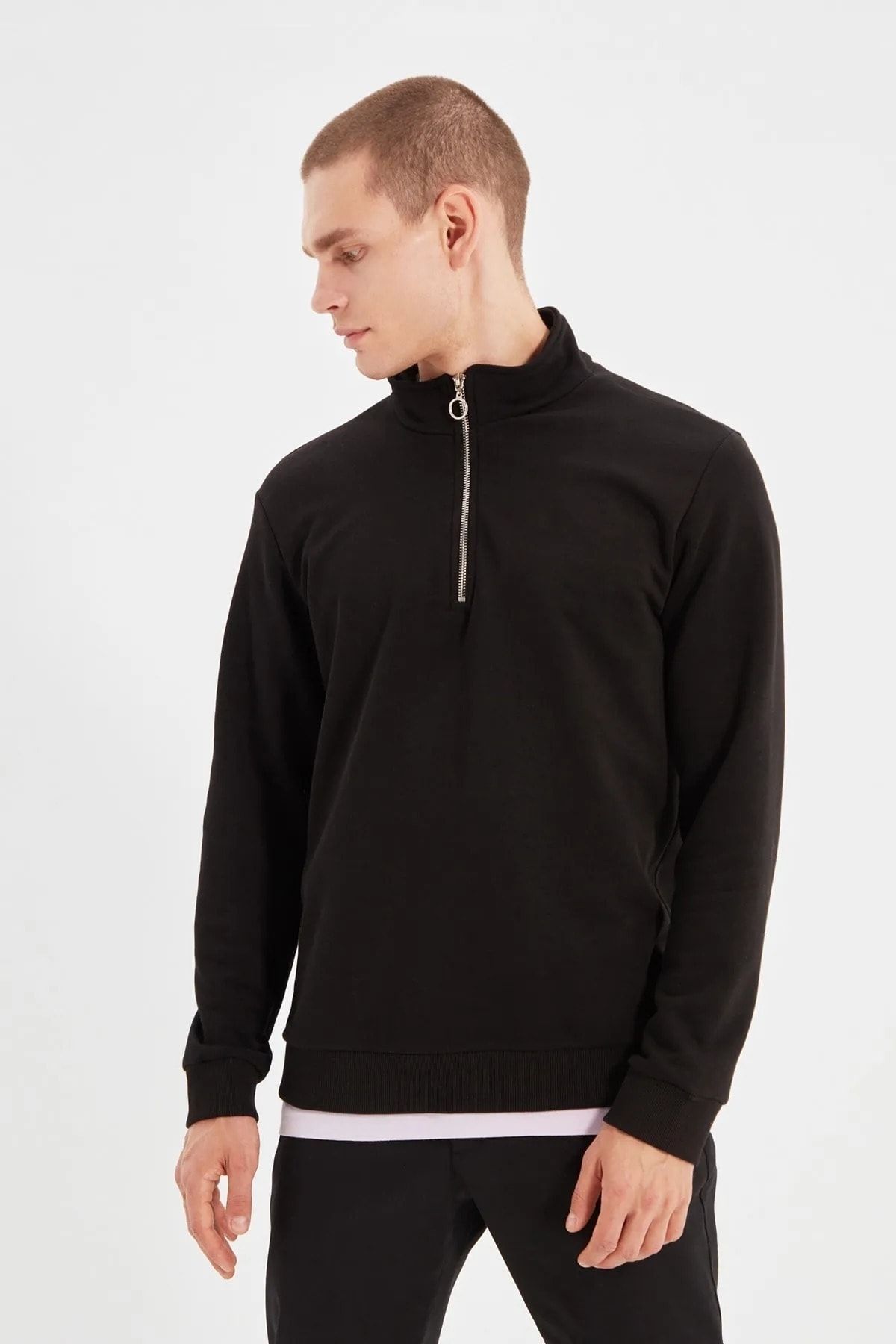Trendyol Collection Sweatshirt Schwarz Regular Fit Fast ausverkauft