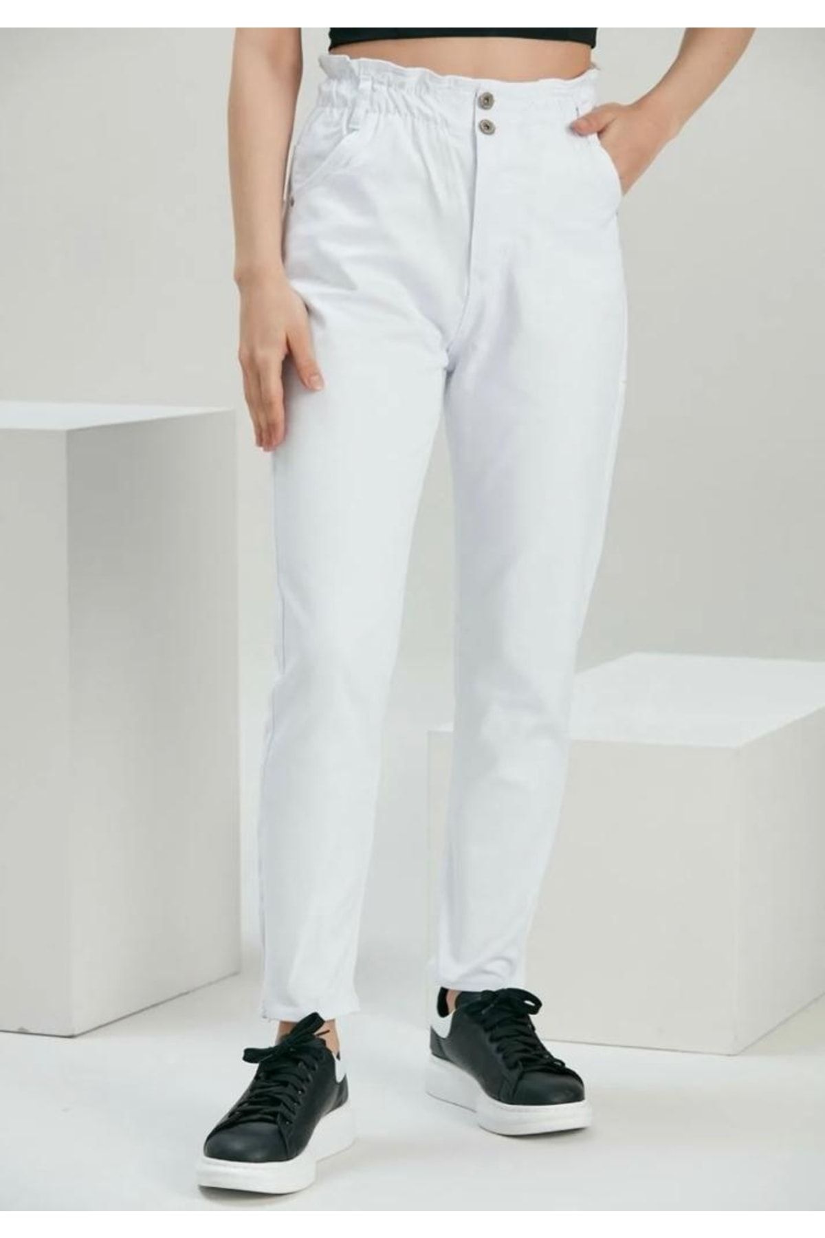 complete the look image