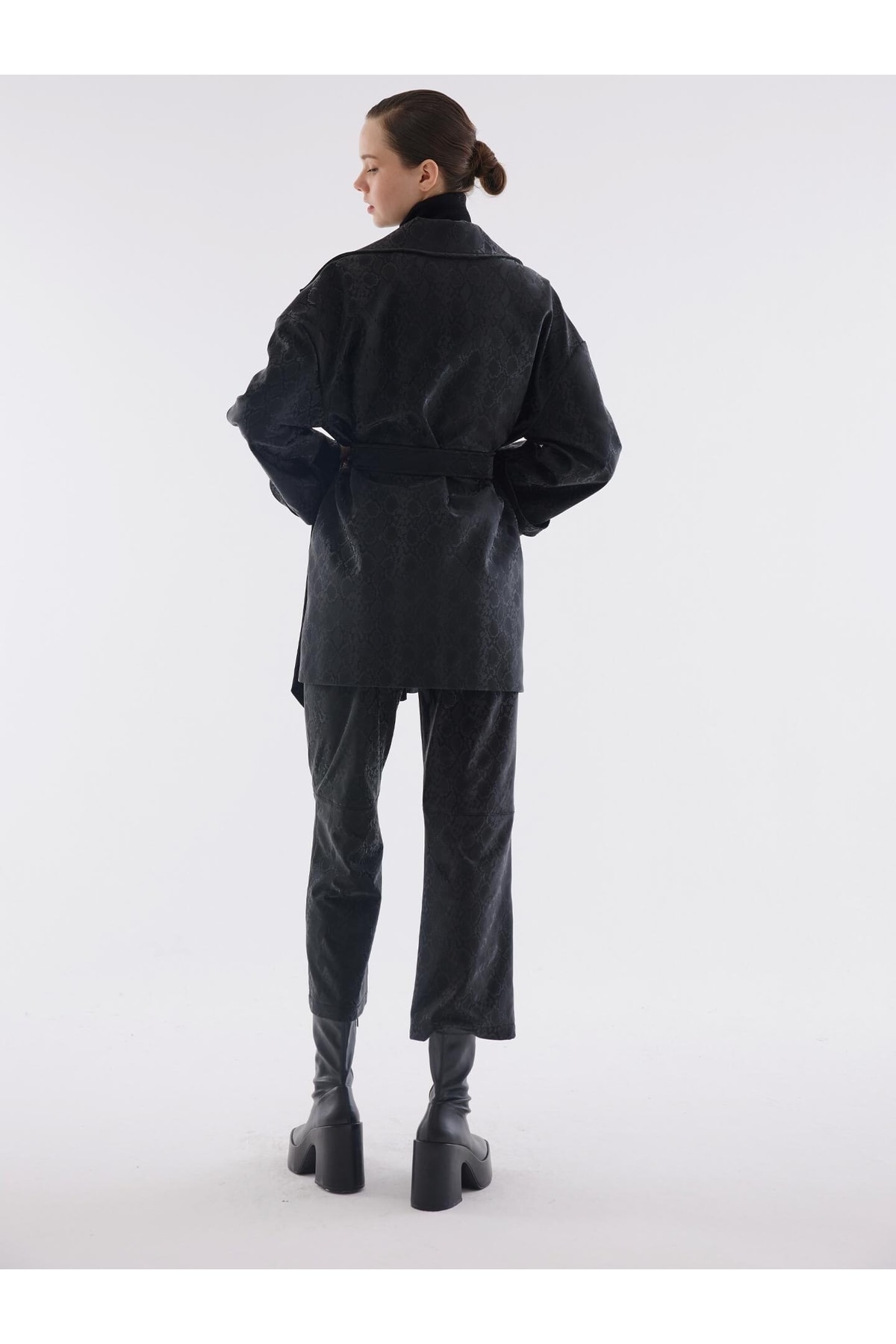 Juste Studio Piton Desen Dikiş Detay Siyah Deri Pantolon IR8492