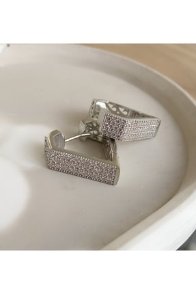 Caudalie Zirkon Taşlı Üçgen Halka Küpe