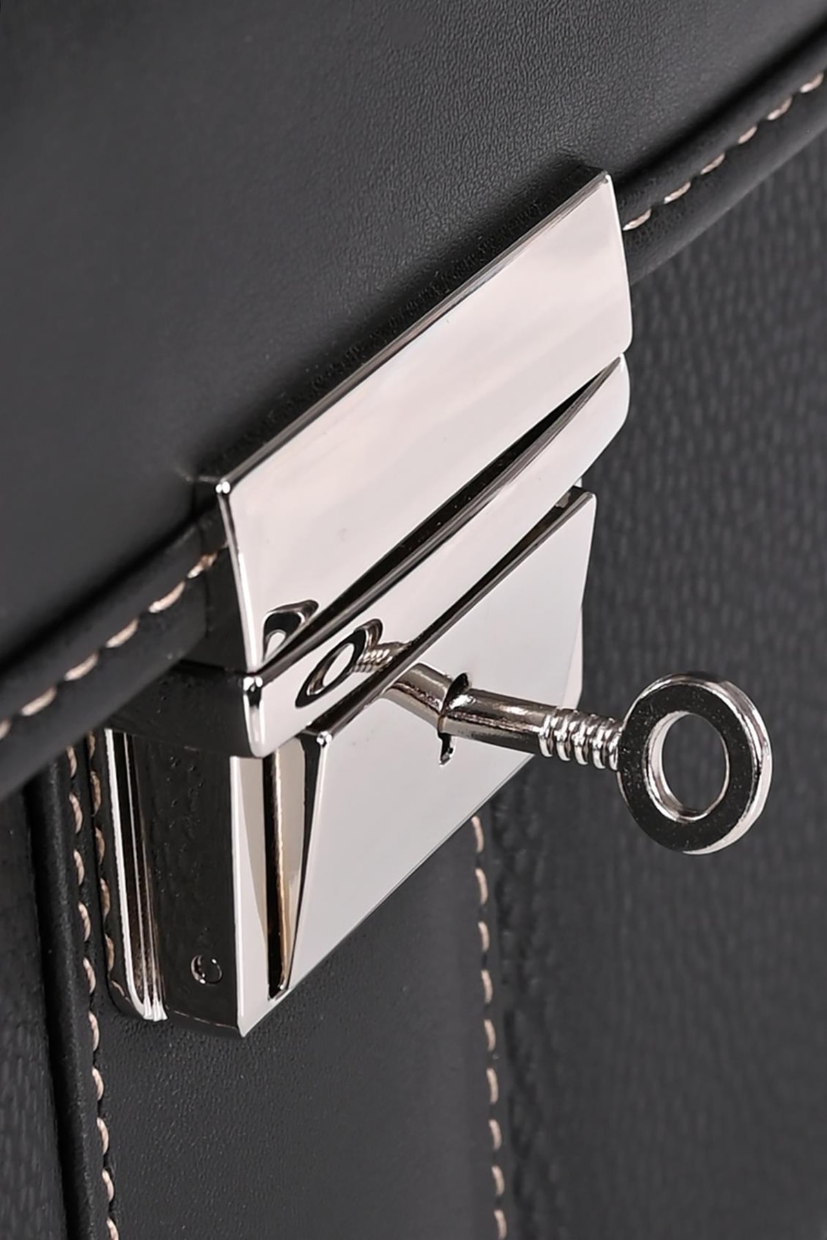 DERİEND  15.6 Inç Laptop Bölmeli A4 Ve Dosya Uyumlu Evrak Çantası Siyah - Görsel 6