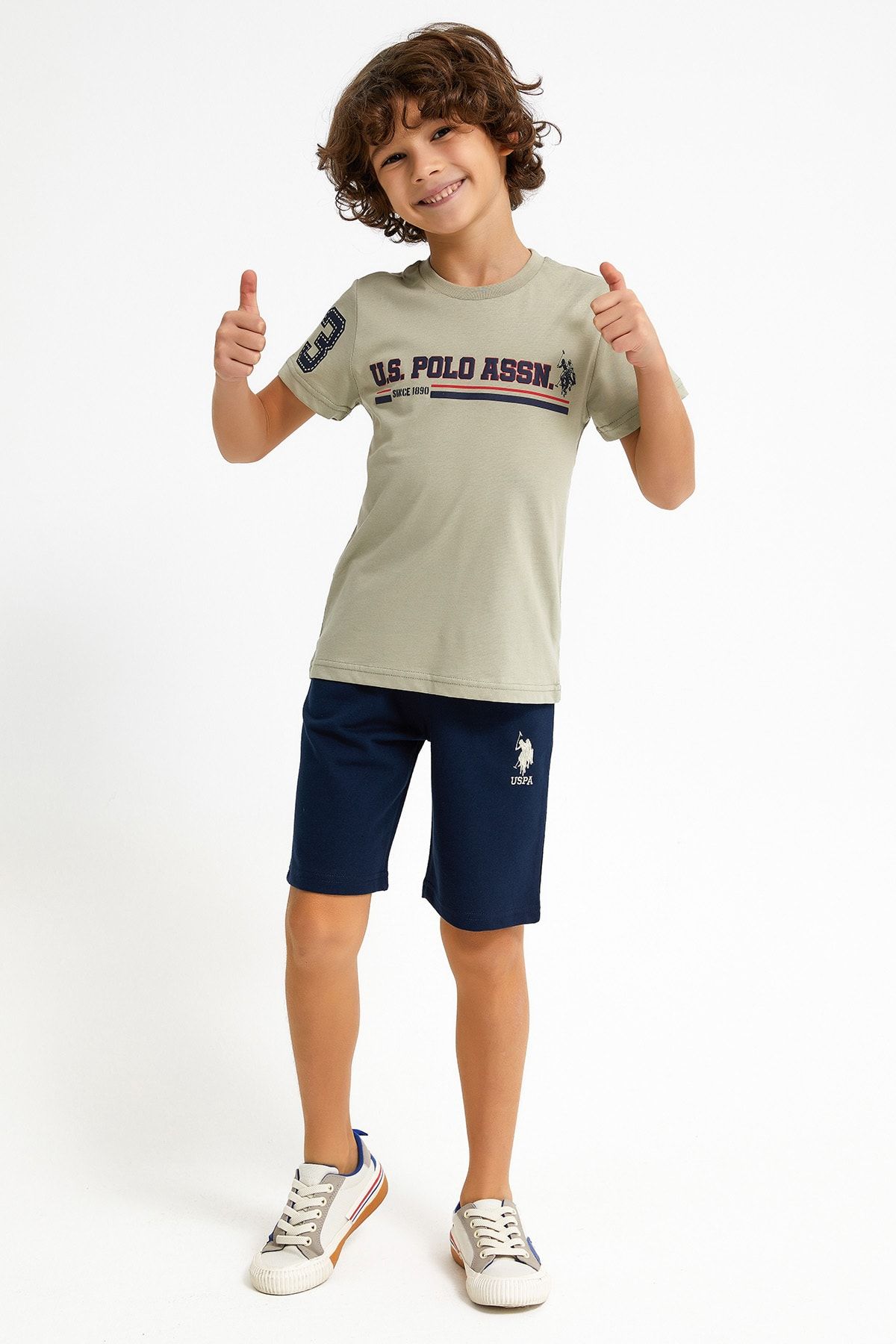 complete the look image