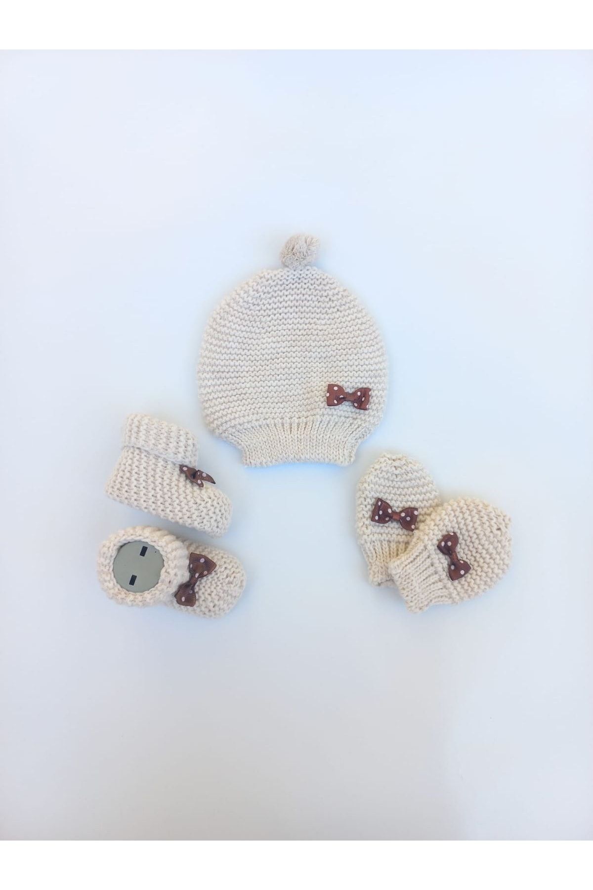 Alingo-Knitwear Beret Gloves Booties Set 1