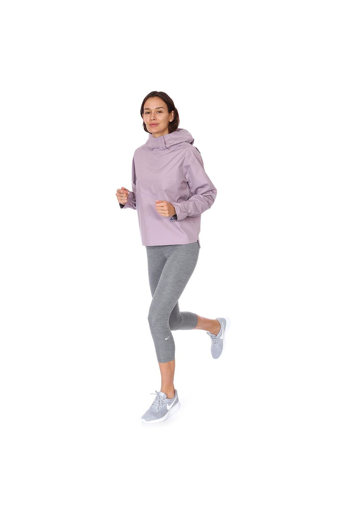 Nike کت بارانی زنانه W Nk Trail Jkt Gore-tex Dm7565-501