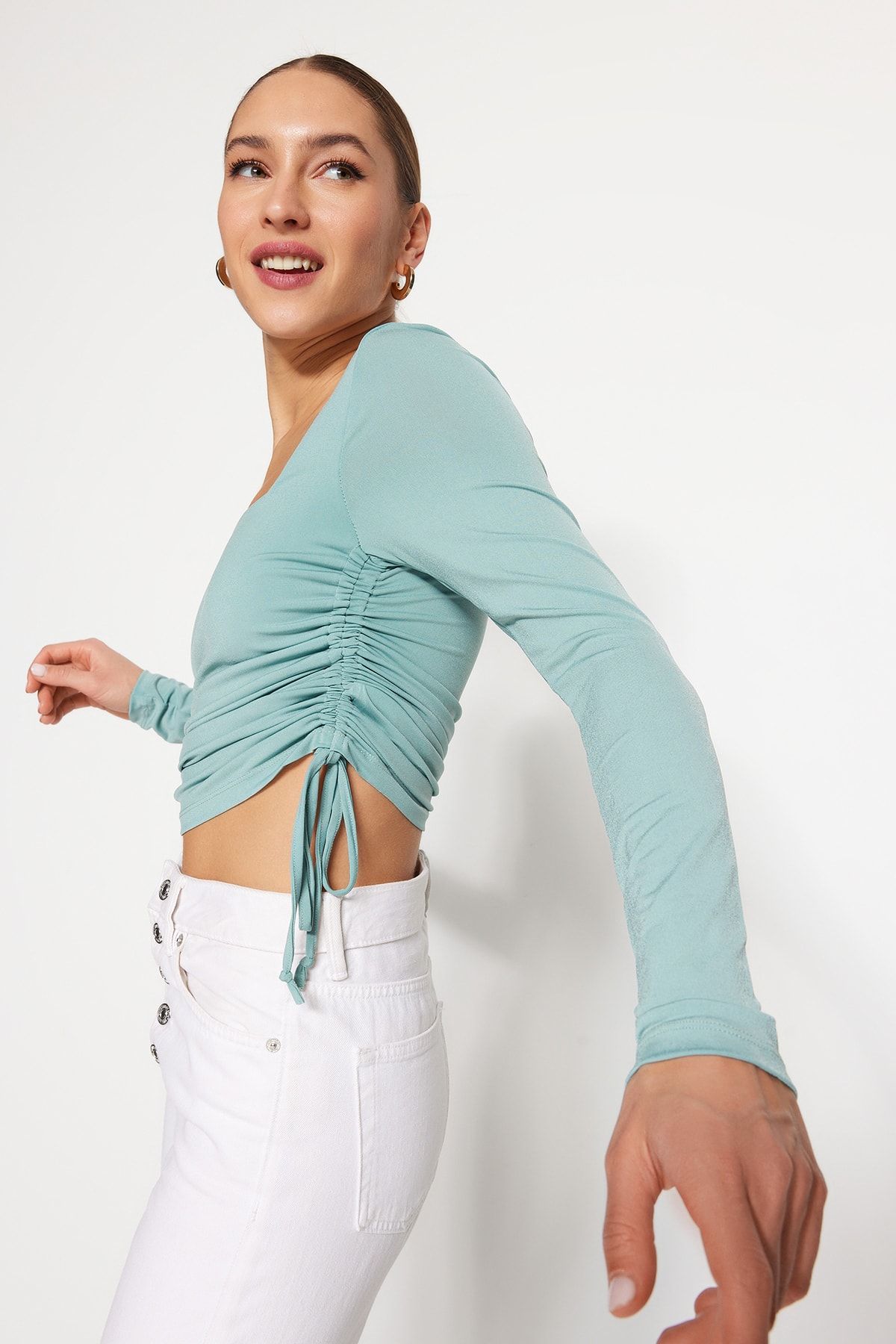 Trendyol Collection Bluse Grün Slim Fit Fast ausverkauft
