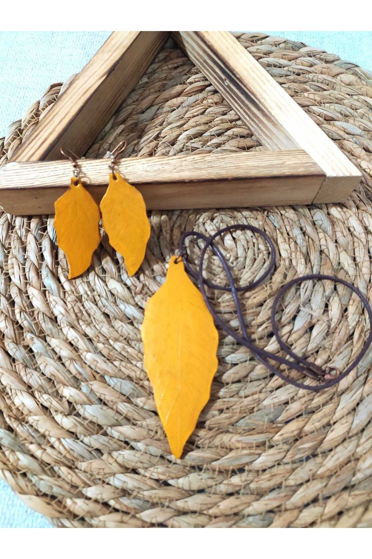 Genuine outlet leather necklace