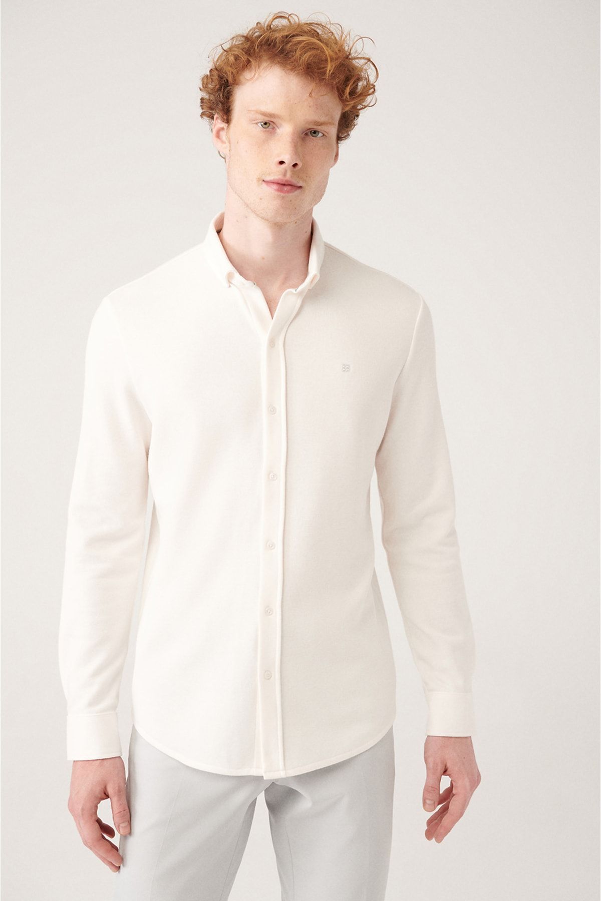 پیراهن با یقه دکمه دار پنبه ای ترکیبی سفید آسان آهنی