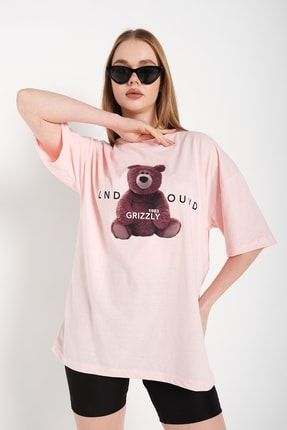 Kadın Pudra Pembe Grizzly Baskılı Oversize T-shirt TW-GRİZLYYY