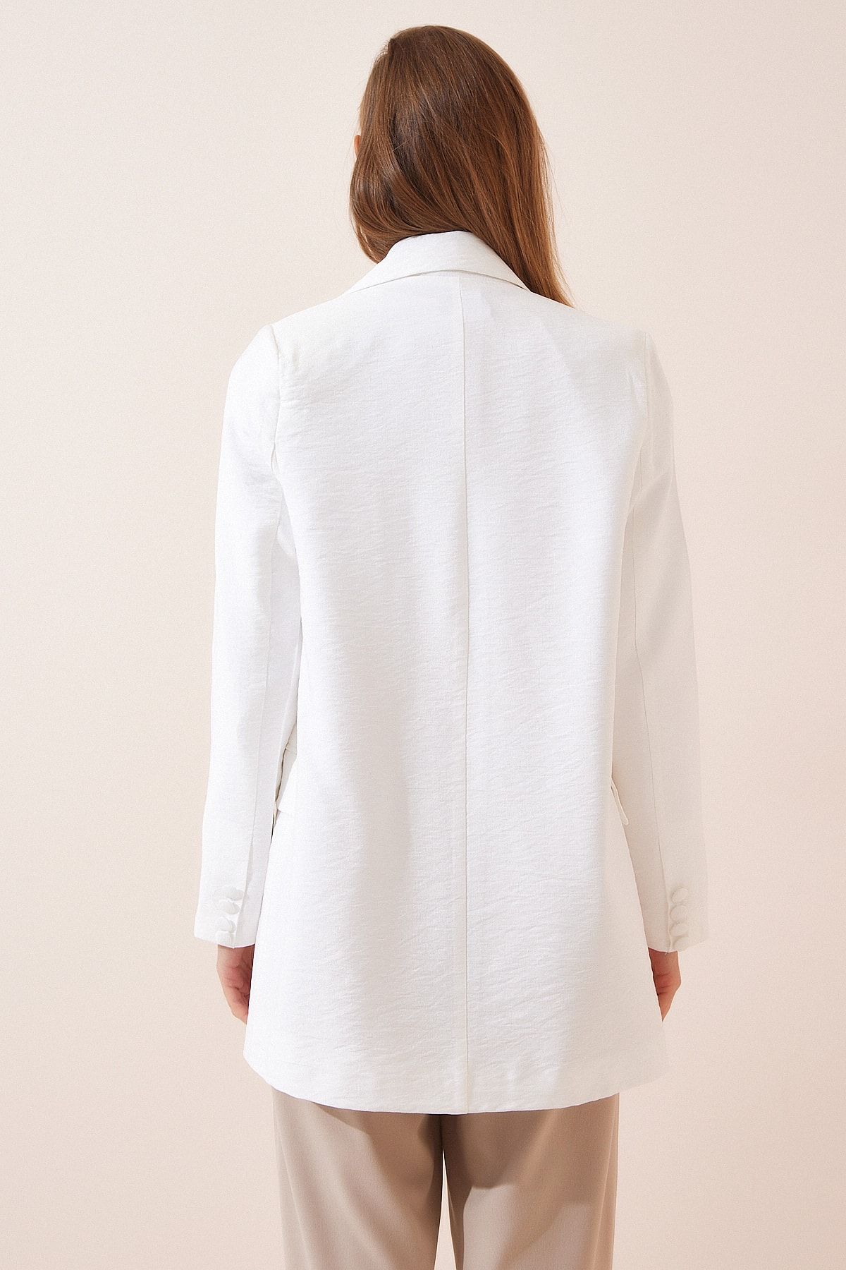 Happiness İstanbul-Women's White Textured Linen Oversize Blazer Jacket TO00015 4