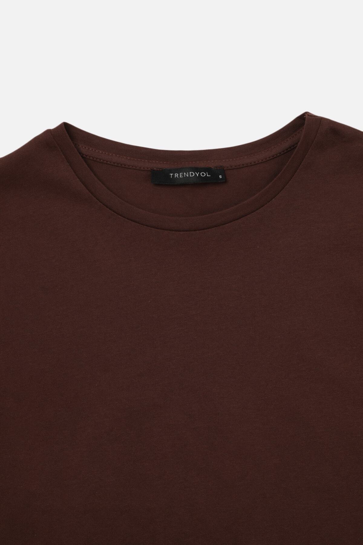 Trendyol Collection-Кафяво-бежова 100% памучна трикотажна тениска с кръгло деколте TWOSS20TS0141 17