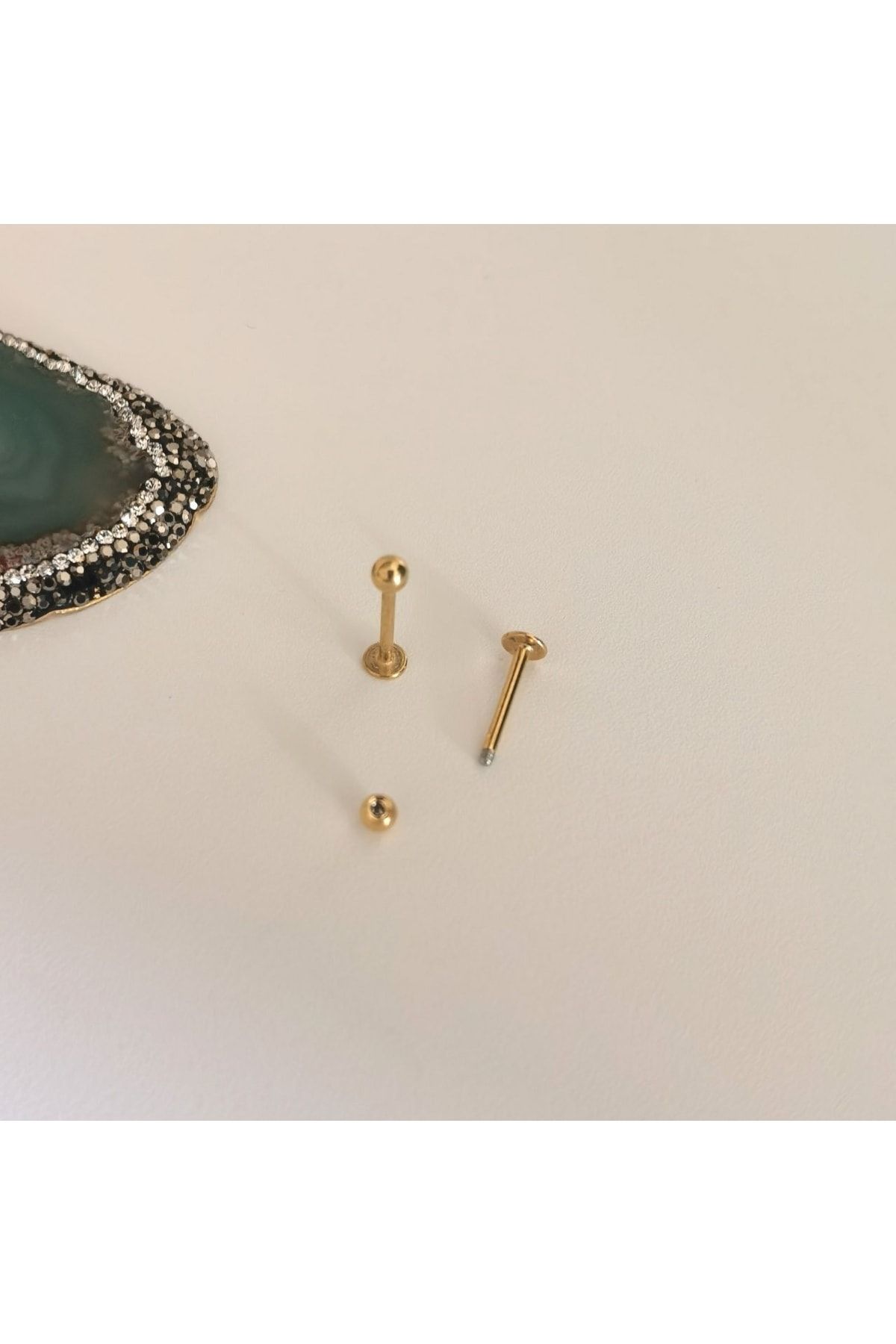 Gold labret stud new arrivals