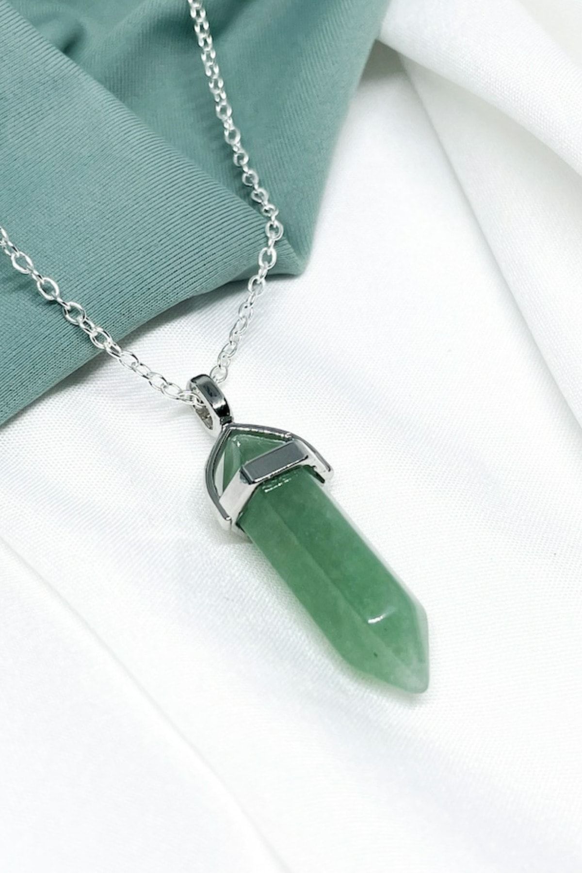 Green chain shop necklace