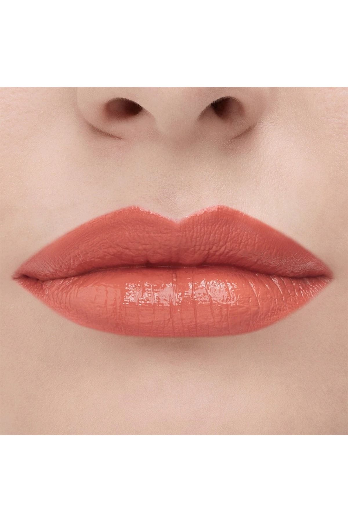 lykd-622 Model Strawberry Lip Gloss 2