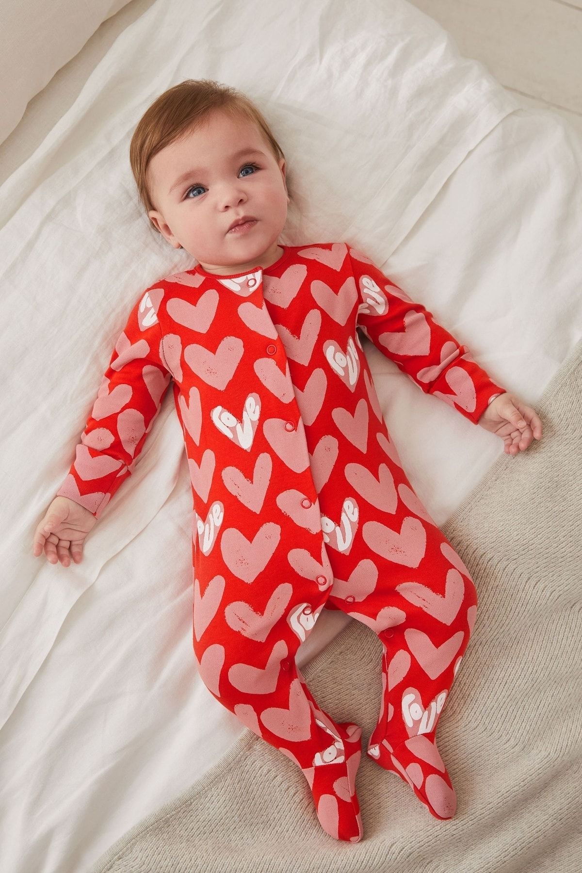 Next Baby کت و شلوار 100٪ پنبه ای ارگانیک قرمز-صورتی قلب