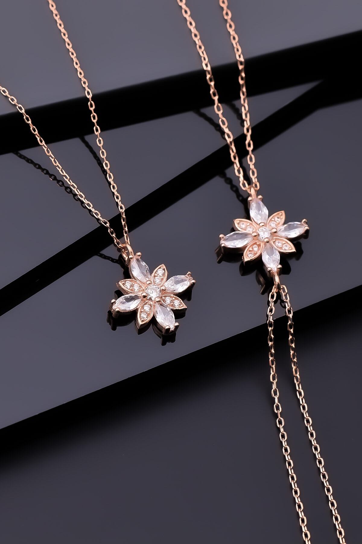 Miavi Silver 925 Ayar Gümüş Kamelya Çiçeği Kolye Bileklik Set