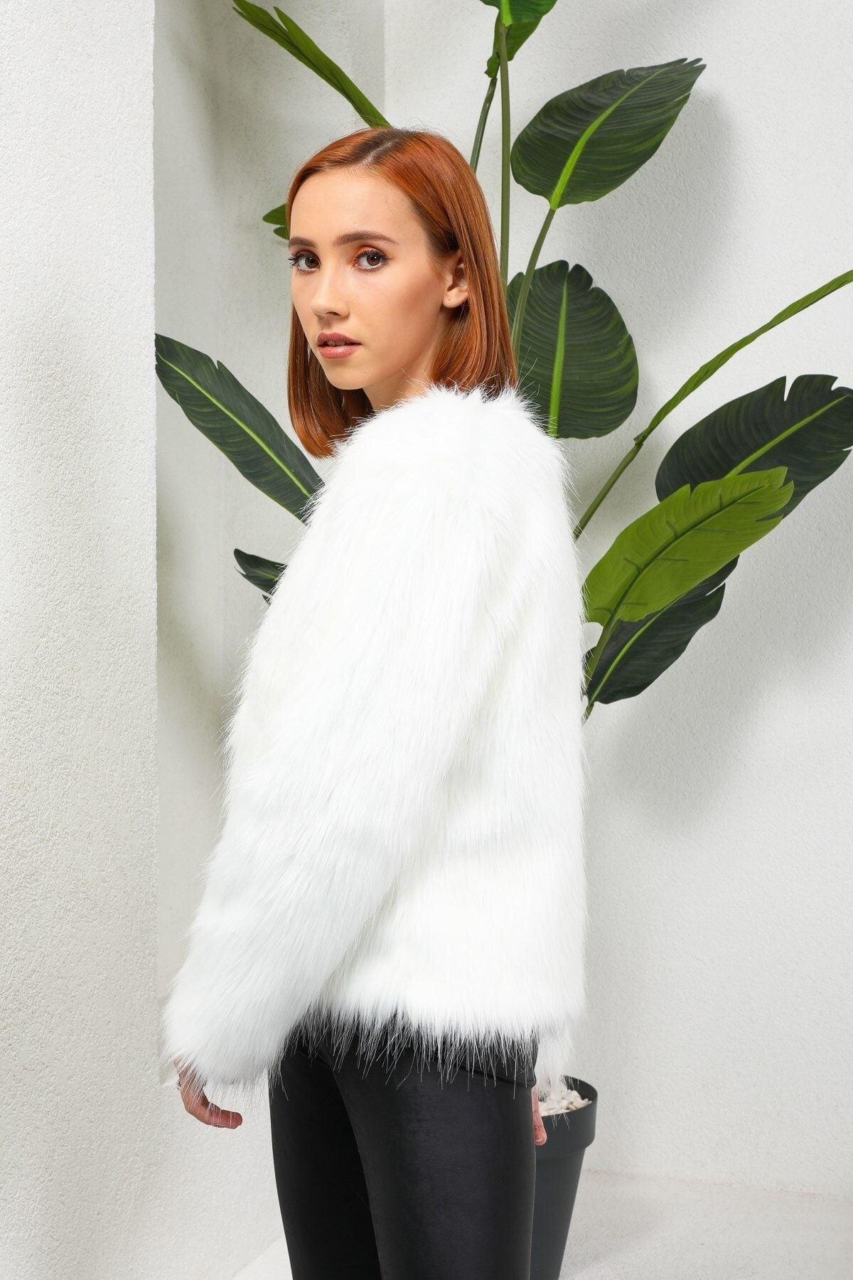 UGİMPOL-Long Sleeve Women's Fur Jacket - Front Closure 4